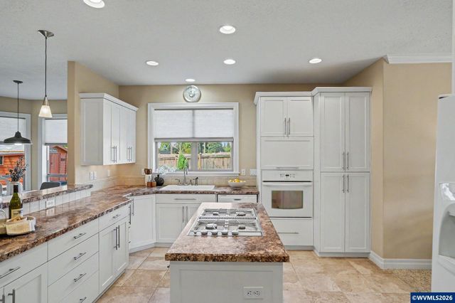 552 SE Arbor Ct, Sublimity, OR 97385