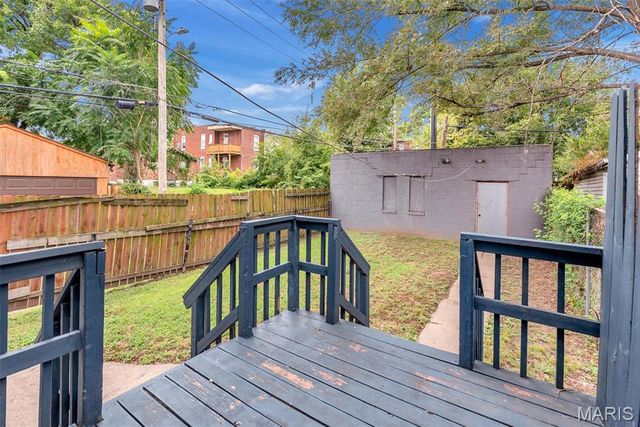 3745 Pennsylvania Avenue, St Louis, MO 63118