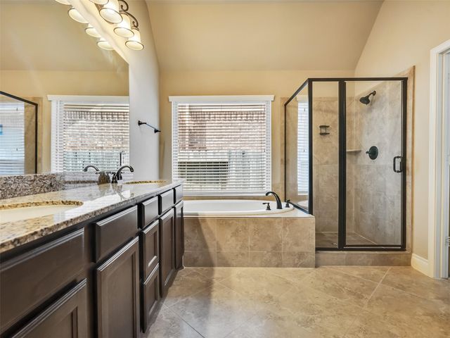 4131 N Creekmont Drive, Fresno, TX 77545