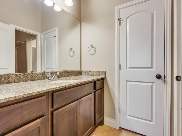 4131 N Creekmont Drive, Fresno, TX 77545