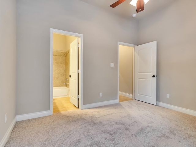 4131 N Creekmont Drive, Fresno, TX 77545