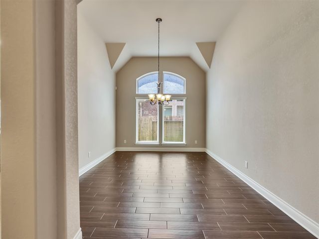 4131 N Creekmont Drive, Fresno, TX 77545