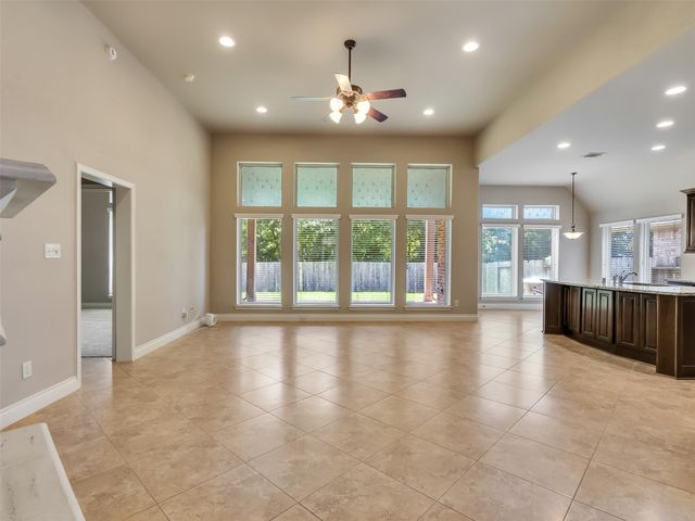 4131 N Creekmont Drive, Fresno, TX 77545
