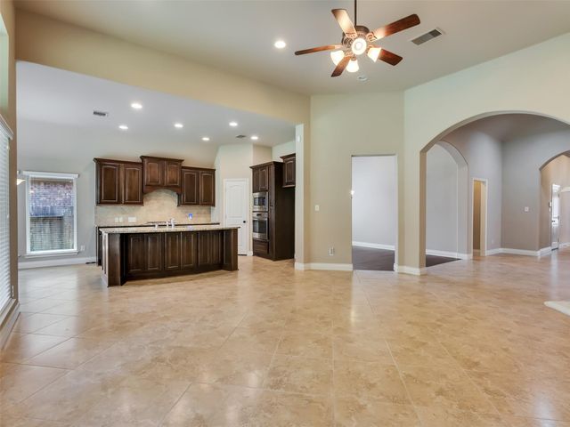 4131 N Creekmont Drive, Fresno, TX 77545