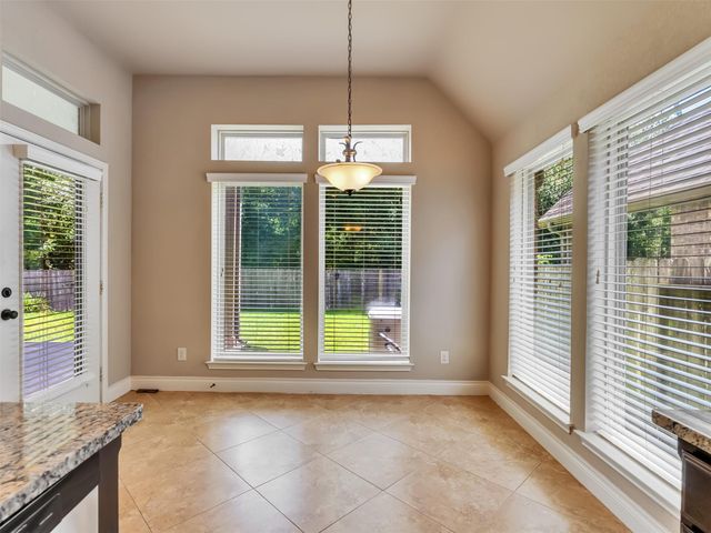 4131 N Creekmont Drive, Fresno, TX 77545