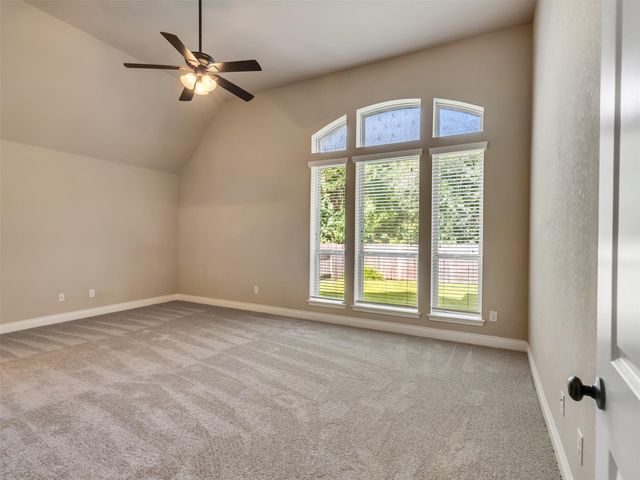 4131 N Creekmont Drive, Fresno, TX 77545