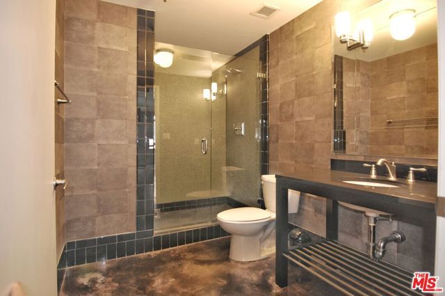 849 S Broadway 811, Los Angeles, CA 90014