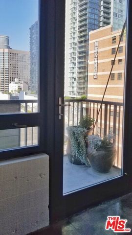849 S Broadway 811, Los Angeles, CA 90014