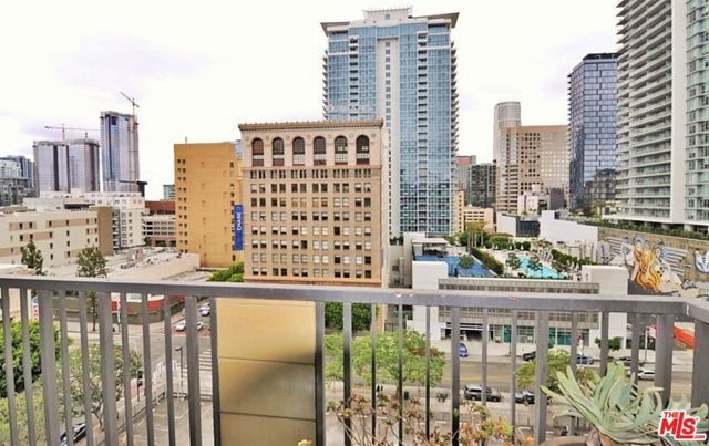 849 S Broadway 811, Los Angeles, CA 90014