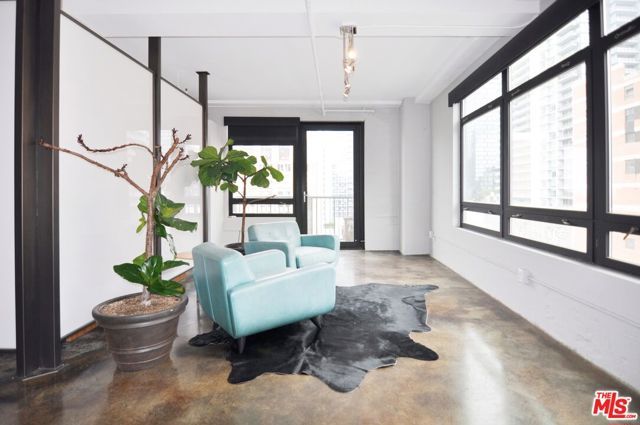 849 S Broadway 811, Los Angeles, CA 90014