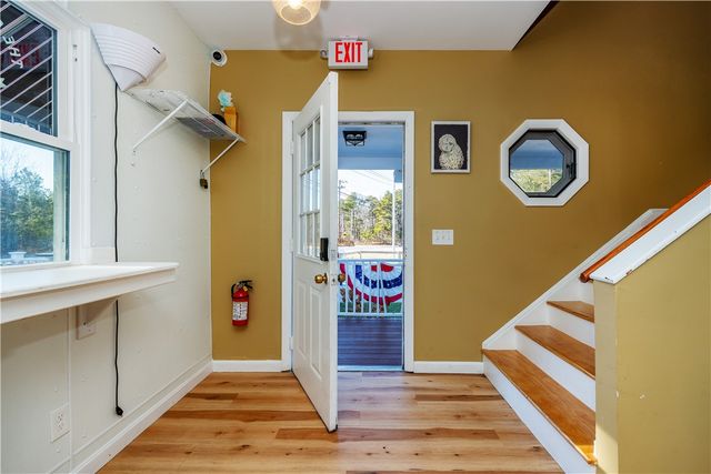 75 Division Road 5, West Greenwich, RI 02817