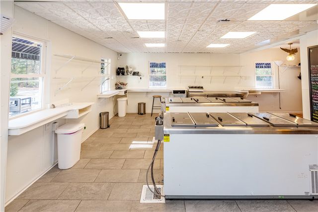 75 Division Road 5, West Greenwich, RI 02817