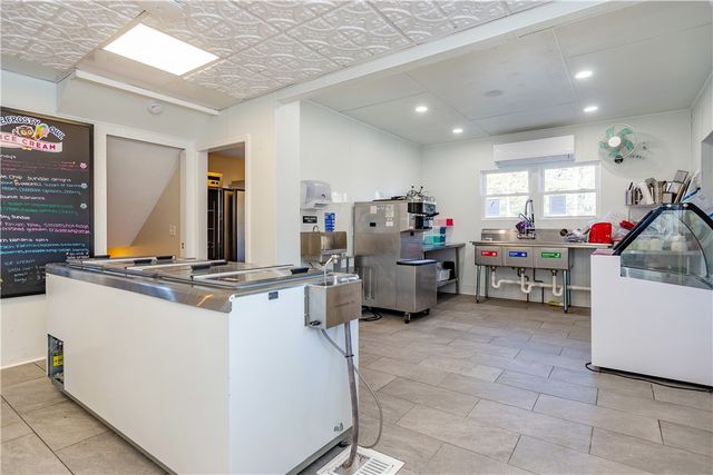 75 Division Road 5, West Greenwich, RI 02817