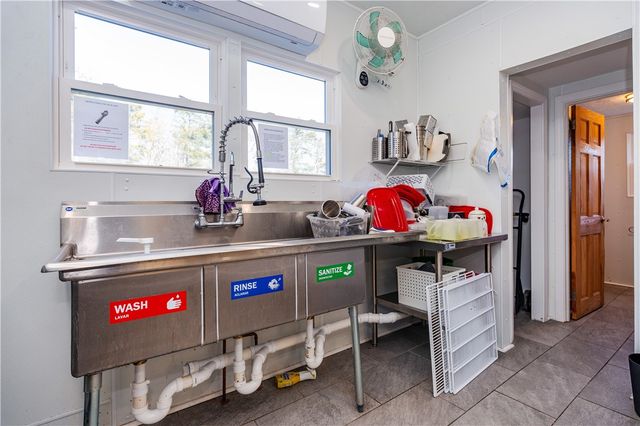 75 Division Road 5, West Greenwich, RI 02817