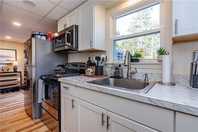 75 Division Road 5, West Greenwich, RI 02817