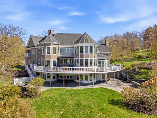 68 Prospect Hill Rd, Harvard, MA 01451