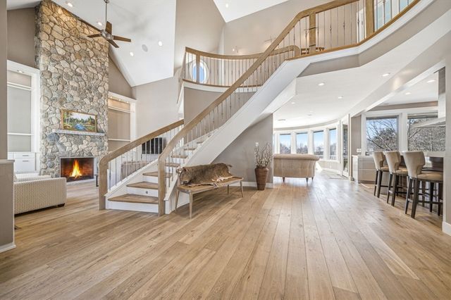 68 Prospect Hill Rd, Harvard, MA 01451