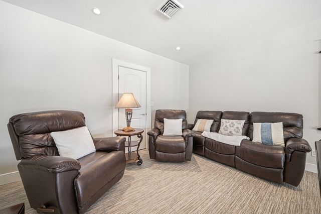 68 Prospect Hill Rd, Harvard, MA 01451