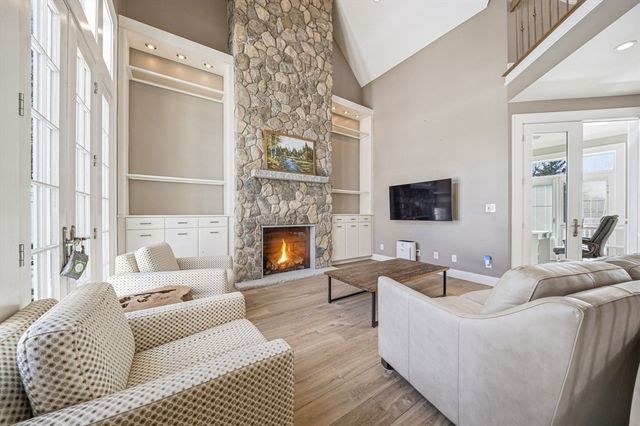 68 Prospect Hill Rd, Harvard, MA 01451