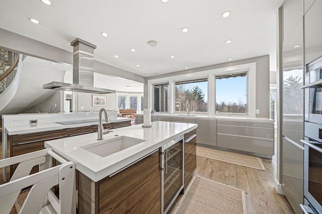 68 Prospect Hill Rd, Harvard, MA 01451