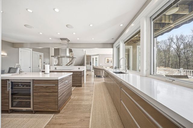 68 Prospect Hill Rd, Harvard, MA 01451