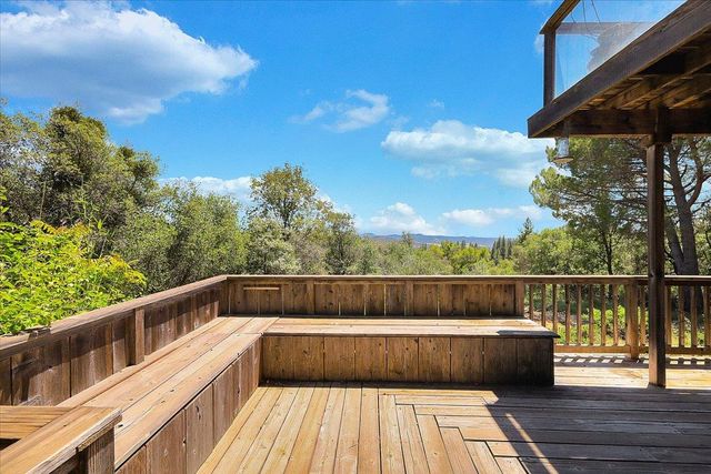 9198 Winding Way, Oregon House, CA 95962