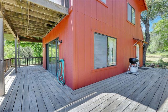 9198 Winding Way, Oregon House, CA 95962