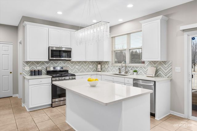 329 Chick Evans Street, Bolingbrook, IL 60490