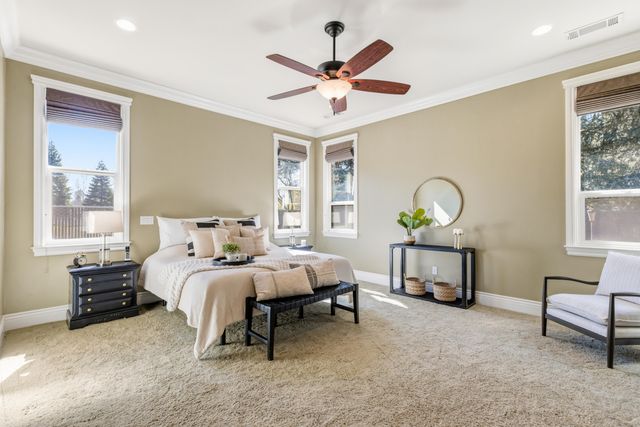 12600 Autumn Oaks Lane, Redding, CA 96003