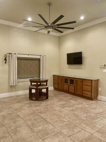 12600 Autumn Oaks Lane, Redding, CA 96003