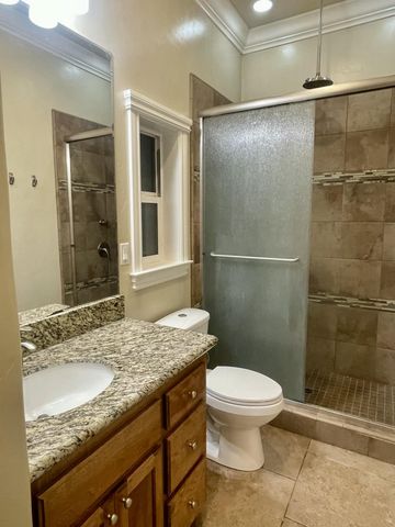 12600 Autumn Oaks Lane, Redding, CA 96003