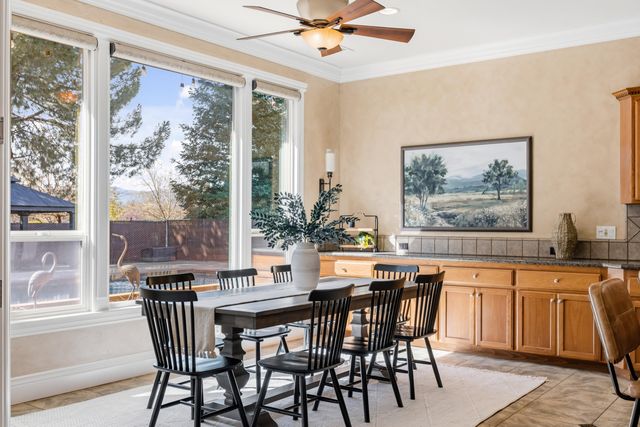 12600 Autumn Oaks Lane, Redding, CA 96003