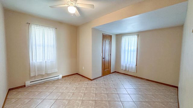 248 E Marshfield Street, Hartville, MO 65667