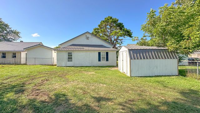 248 E Marshfield Street, Hartville, MO 65667