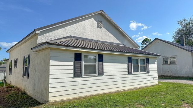 248 E Marshfield Street, Hartville, MO 65667