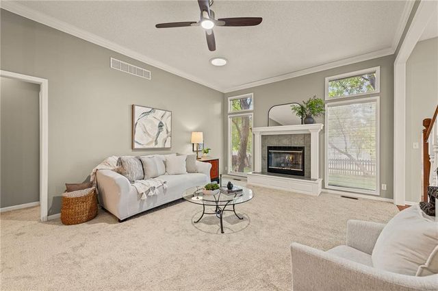 6227 W 155th Place, Overland Park, KS 66223