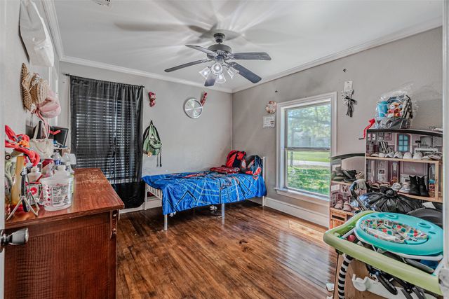 919 Canton Avenue, Wills Point, TX 75169