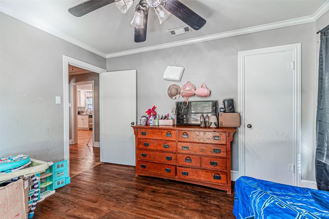 919 Canton Avenue, Wills Point, TX 75169
