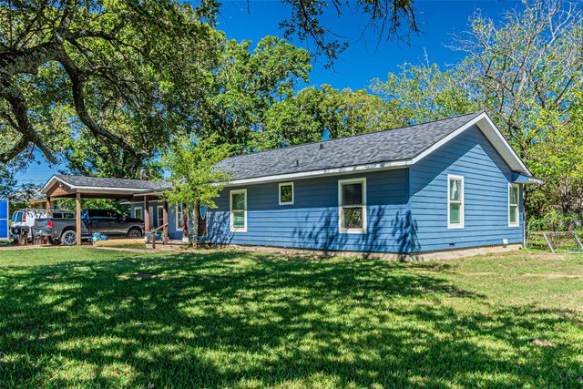 919 Canton Avenue, Wills Point, TX 75169
