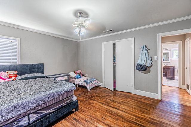 919 Canton Avenue, Wills Point, TX 75169