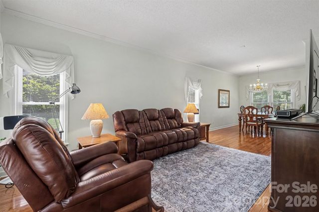 10010 Drawbridge Drive, Charlotte, NC 28215