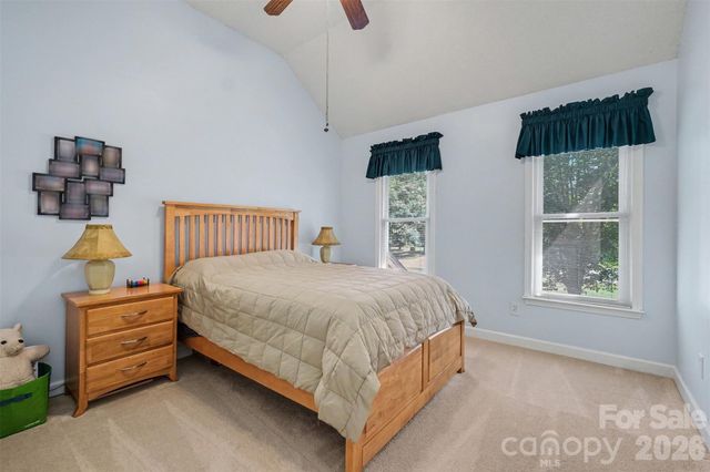 10010 Drawbridge Drive, Charlotte, NC 28215