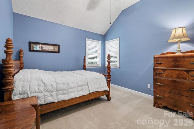 10010 Drawbridge Drive, Charlotte, NC 28215