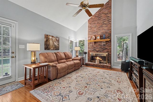10010 Drawbridge Drive, Charlotte, NC 28215