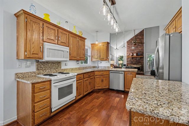 10010 Drawbridge Drive, Charlotte, NC 28215