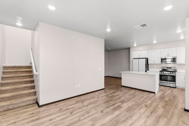 5284 Beachfront Cove Street 246, San Diego, CA 92154