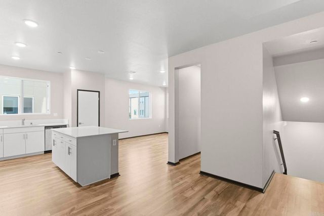 5284 Beachfront Cove Street 246, San Diego, CA 92154