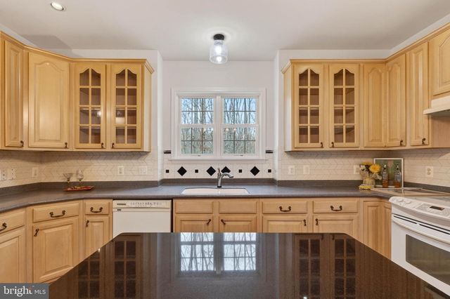 13031 DAHLIA LN, Fredericksburg, VA 22407