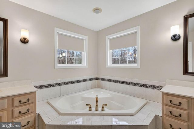 13031 DAHLIA LN, Fredericksburg, VA 22407