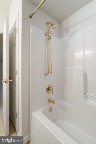 13031 DAHLIA LN, Fredericksburg, VA 22407